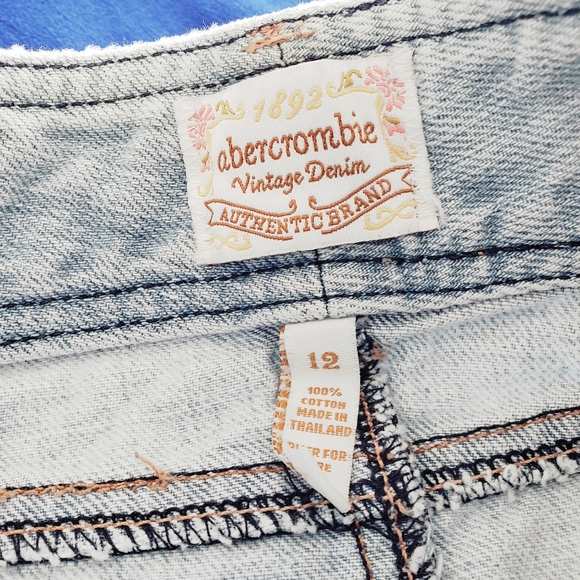 NEW! Abercrombie Skirt - Picture 3 of 5